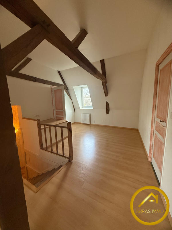 Maison - 209 m² - 9 pièces