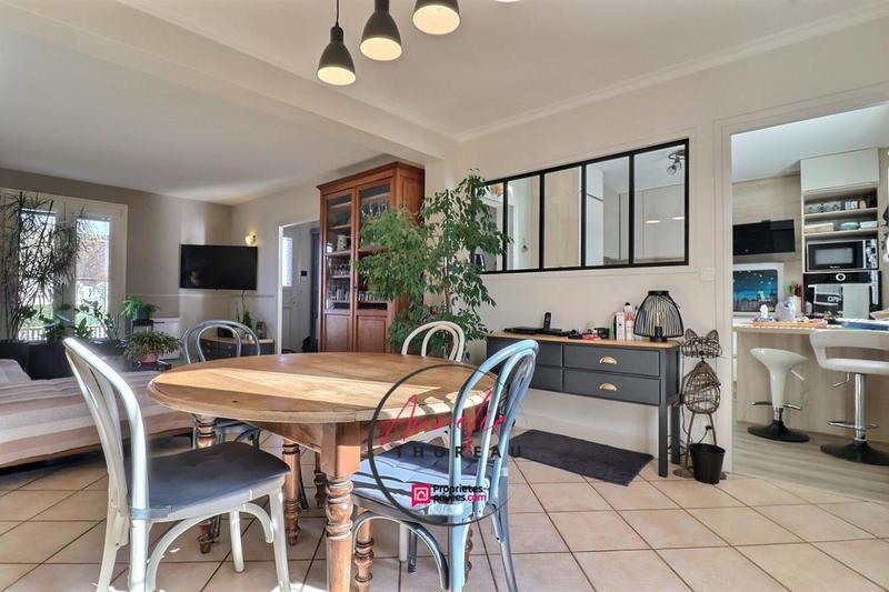 Maison - 107 m² - 6 pièces