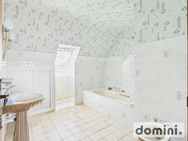 Maison - 188 m² - 9 pièces