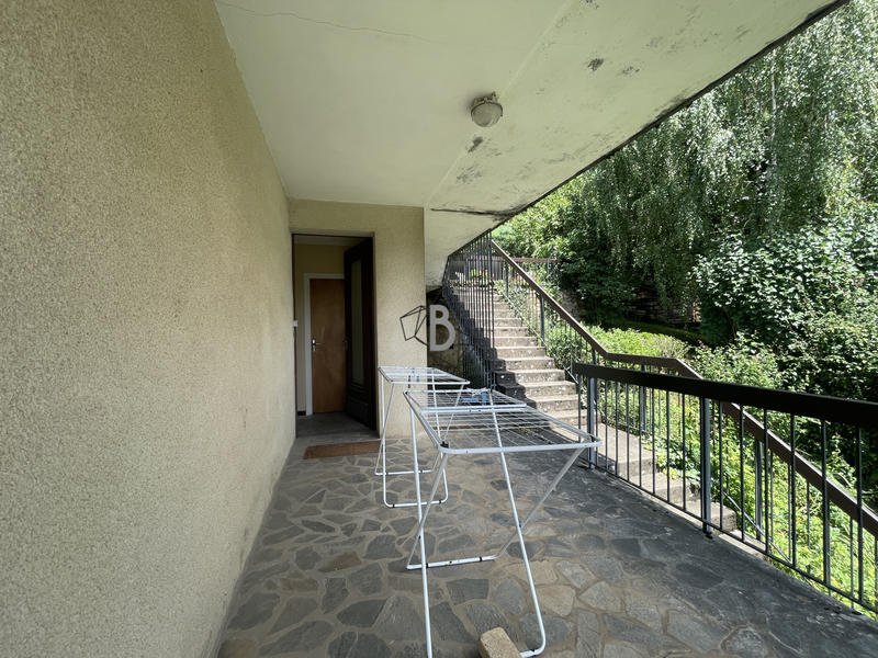 Maison - 230 m² - 10 pièces