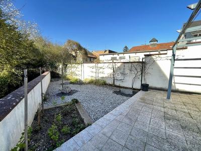 Immeuble - 360 m² - 6 pièces