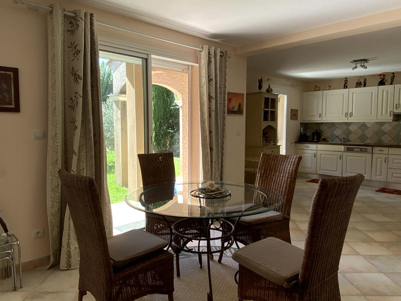 Maison - 111 m² - 4 pièces