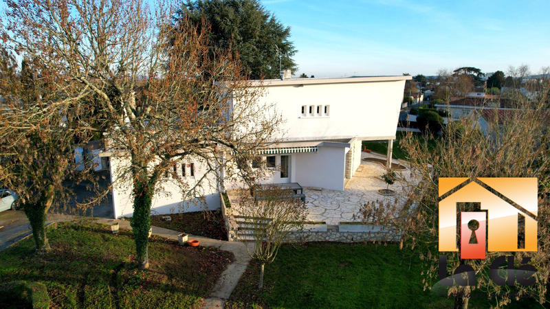 Maison - 152 m² - 6 pièces