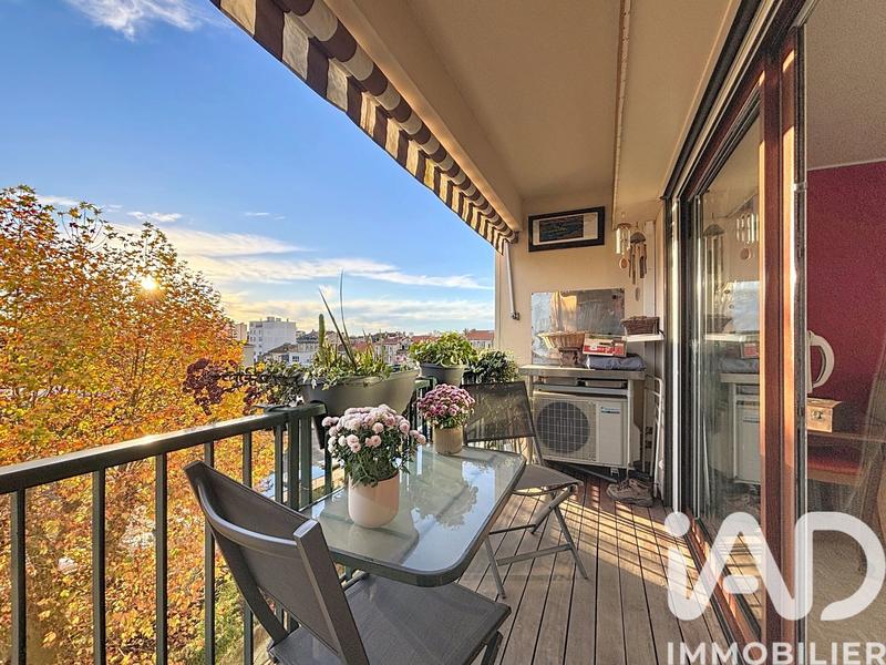 Appartement - 104 m² - 4 pièces