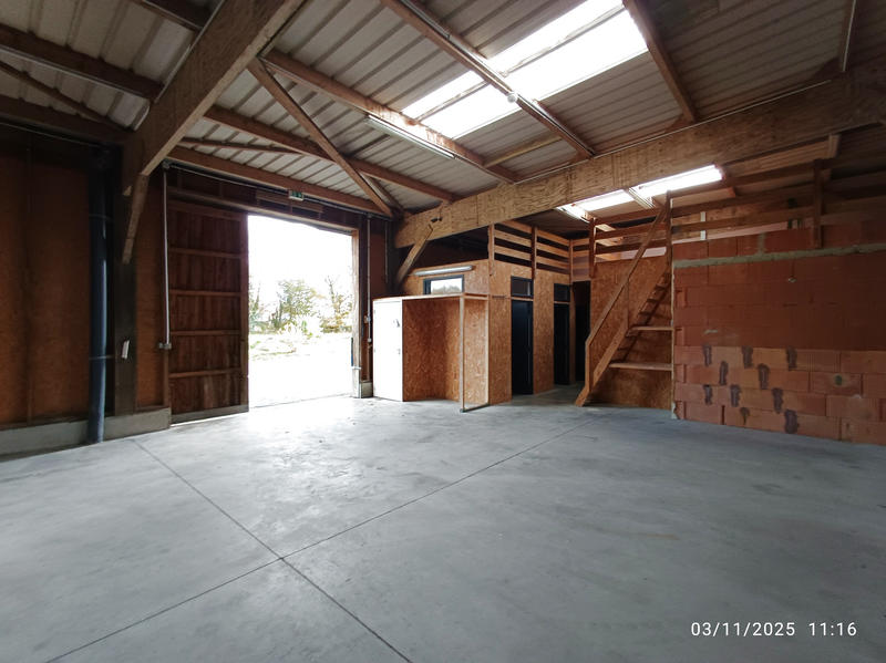 Local d'activités - 200 m²