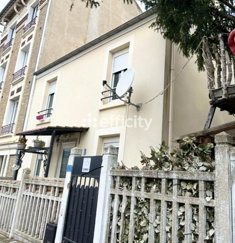 Maison - 95 m² - 6 pièces