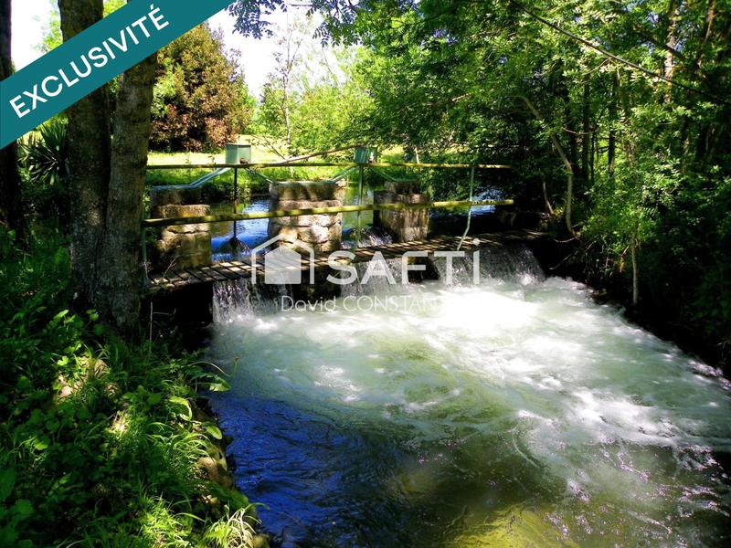 Maison - 280 m² - 9 pièces