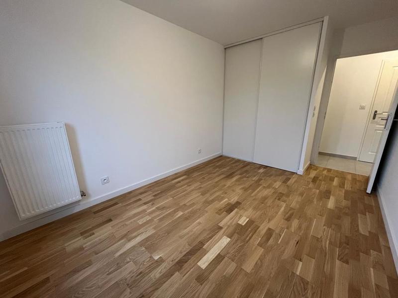 Appartement - 99 m² - 4 pièces