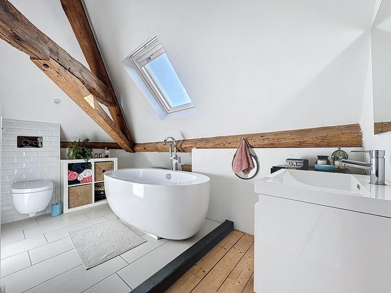 Loft - 65 m² - 3 pièces