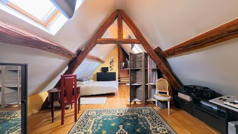 Maison - 170 m² - 7 pièces