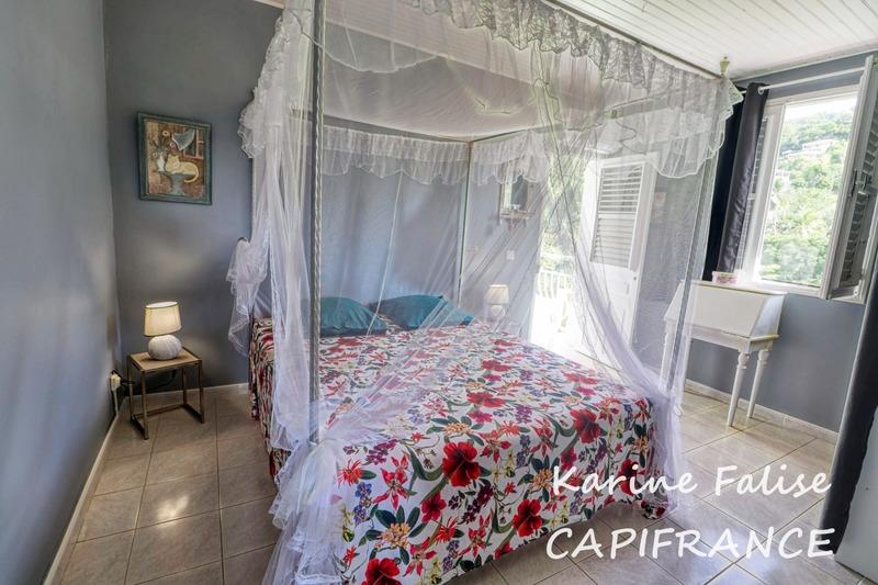 Maison - 270 m² - 8 pièces