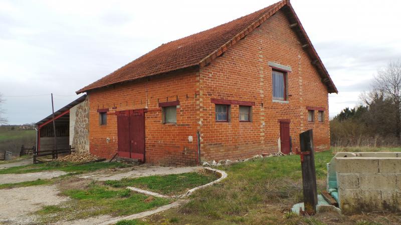 Maison - 1 400 m² - 10 pièces