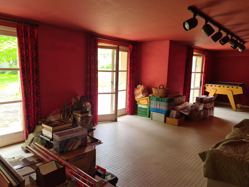 Propriété - 341 m² - 13 pièces