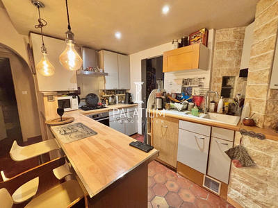 Appartement - 81 m² - 5 pièces