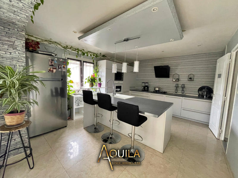 Maison - 130 m² - 5 pièces