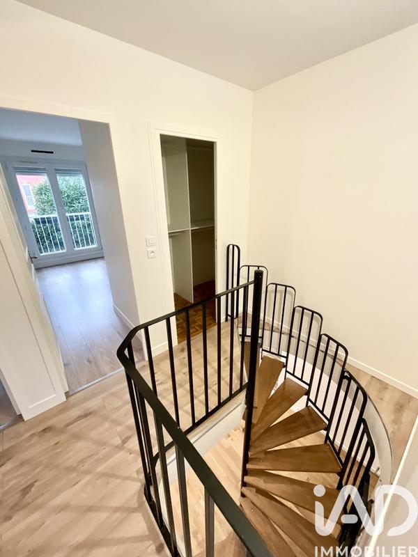 Maison - 98 m² - 6 pièces