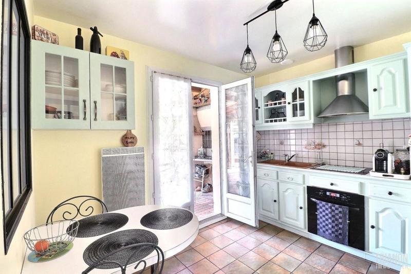 Maison - 90 m² - 6 pièces