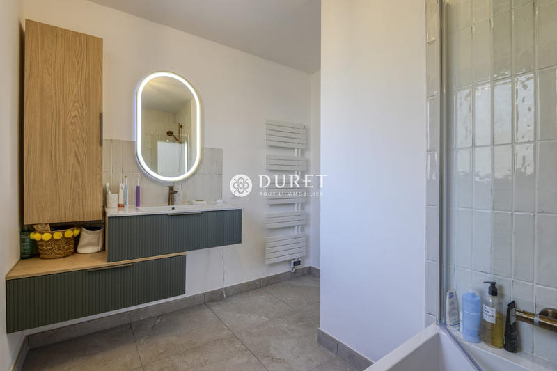 Maison - 141 m² - 8 pièces