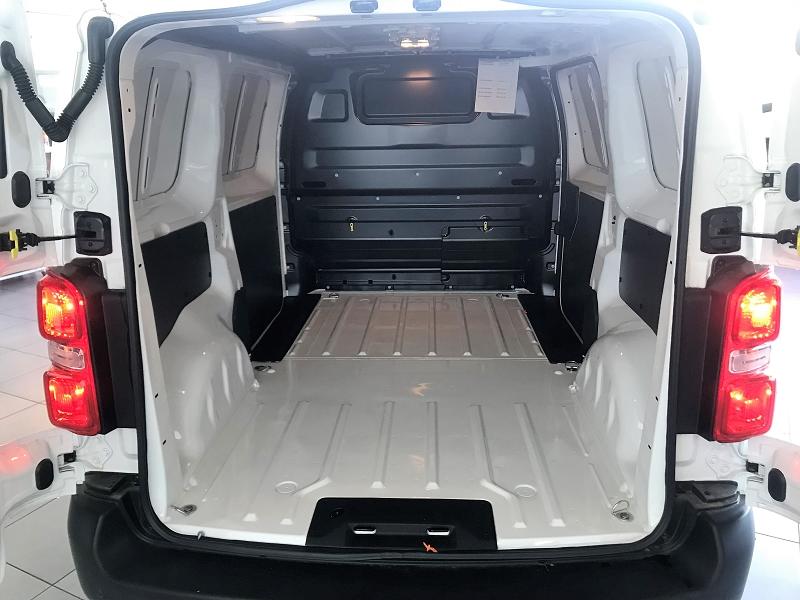 Citroën Jumpy III Fourgon m 2.0 Bluehdi - 145 s&amp;S Driver