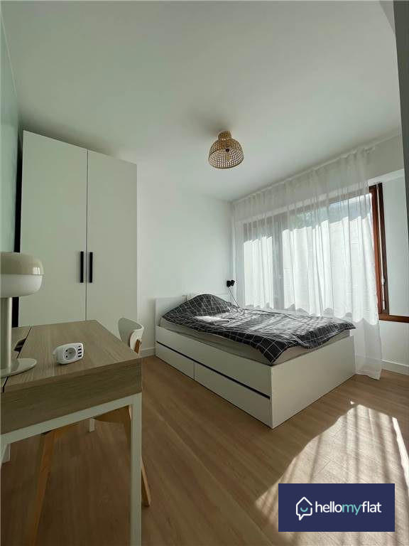 Appartement - 80 m² - 5 pièces