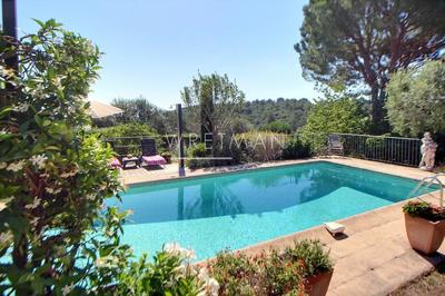 Maison - 146 m² - 7 pièces