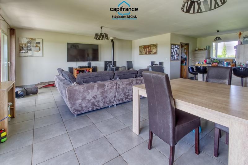 Maison - 140 m² - 5 pièces