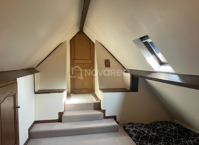 Maison - 219 m² - 7 pièces