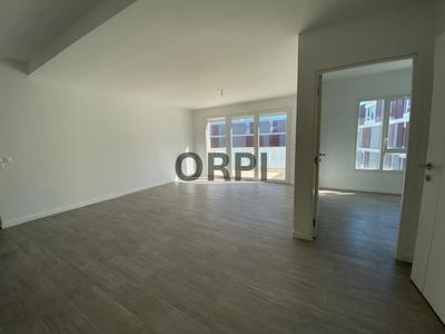 Appartement - 84 m² - 4 pièces