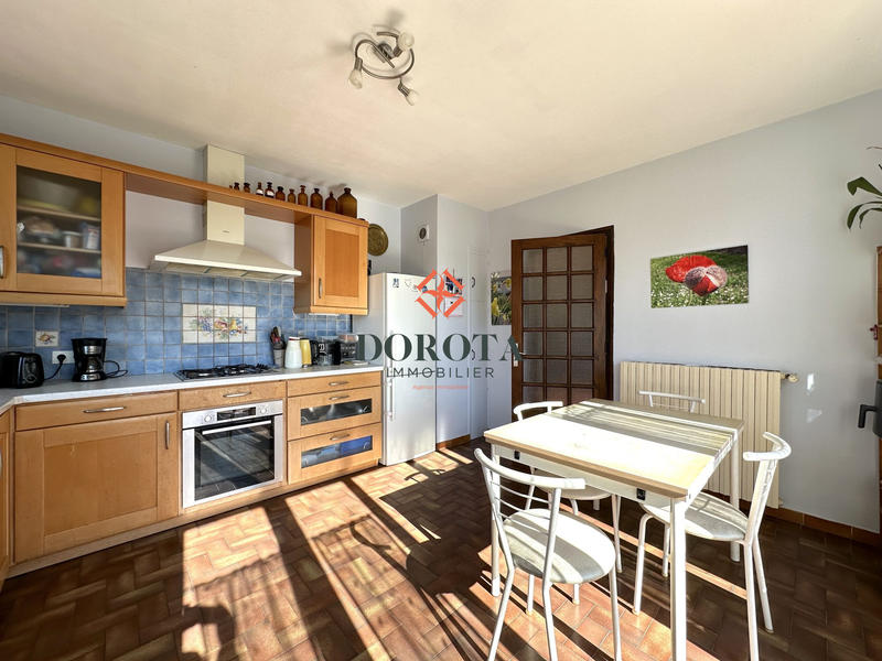 Maison - 263 m² - 15 pièces