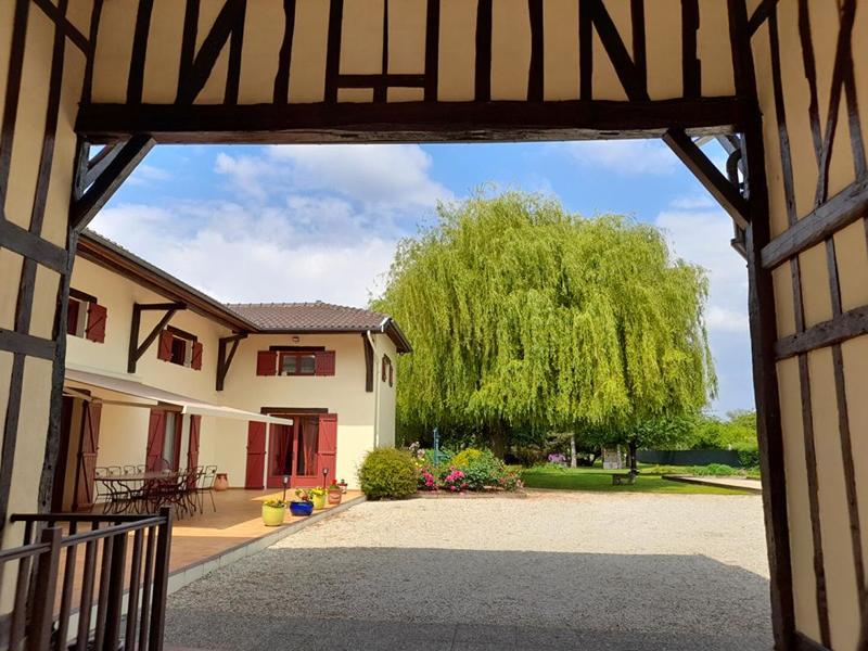 Maison - 239 m² - 11 pièces