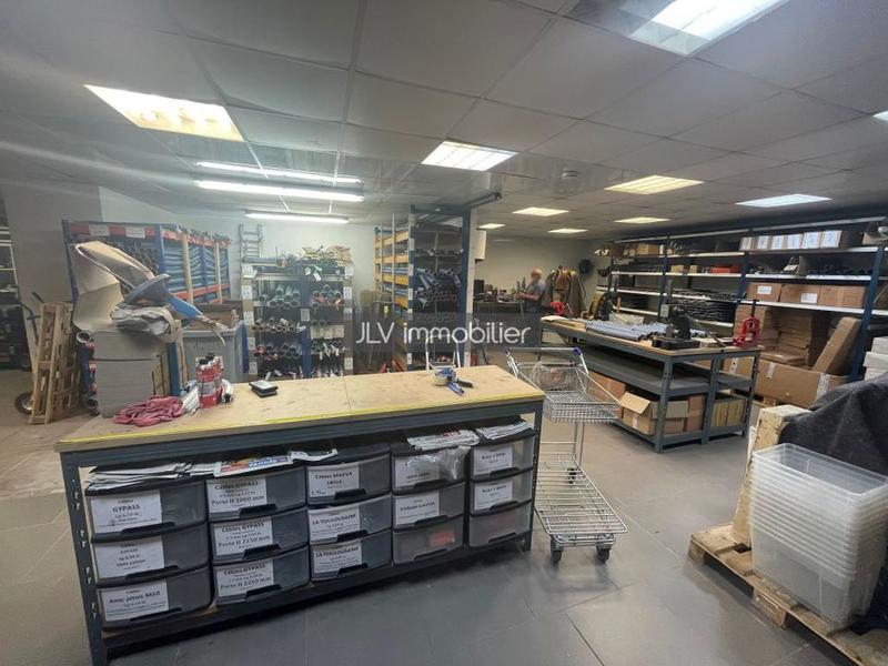 Local commercial - 150 m² - 3 pièces