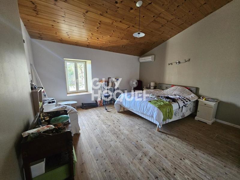 Maison - 240 m² - 7 pièces