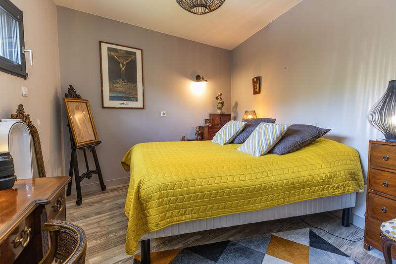 Maison - 212 m² - 6 pièces