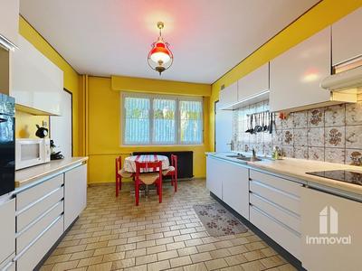 Appartement - 83 m² - 4 pièces