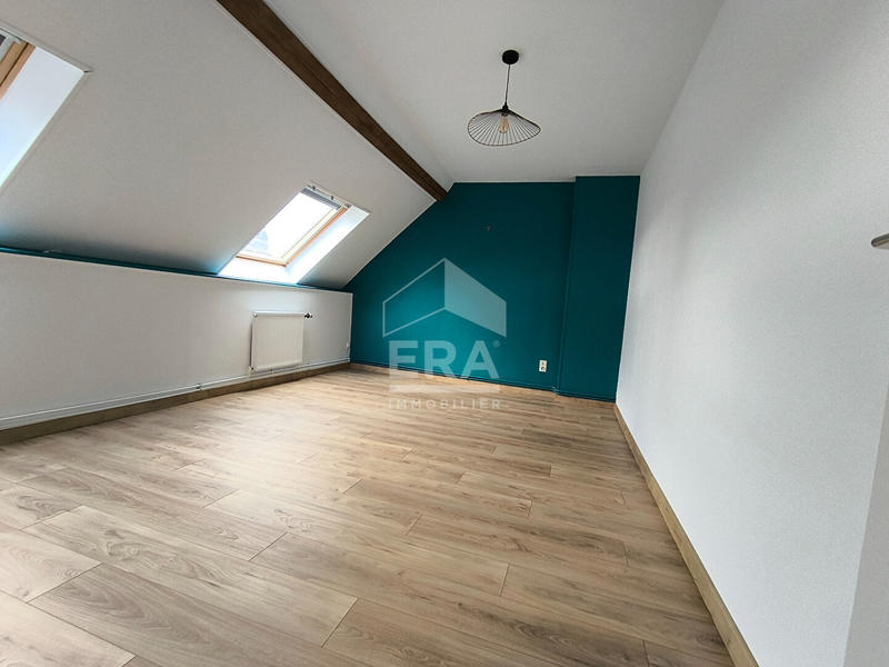 Maison - 214 m² - 6 pièces