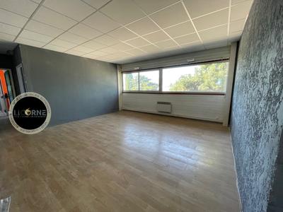Bureau - 250 m²