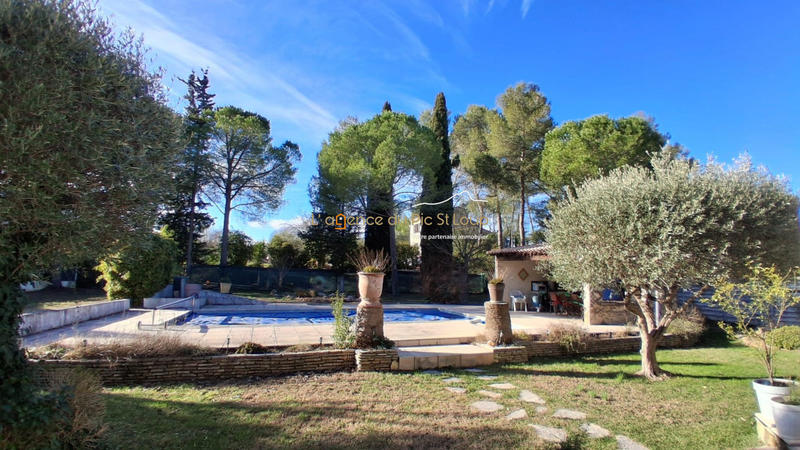 Villa - 190 m² - 6 pièces