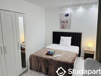 Chambre - 20 m² - 1 pièce