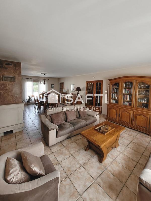 Maison - 199 m² - 10 pièces