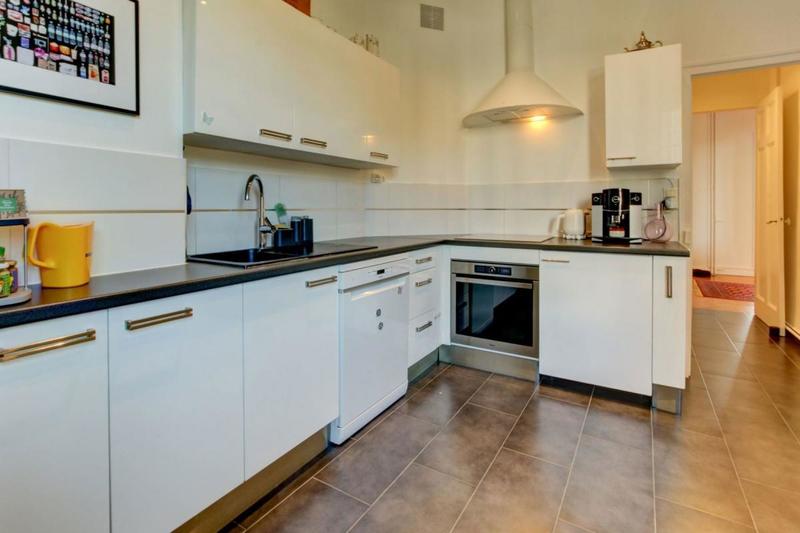 Appartement bourgeois - 141 m² - 5 pièces