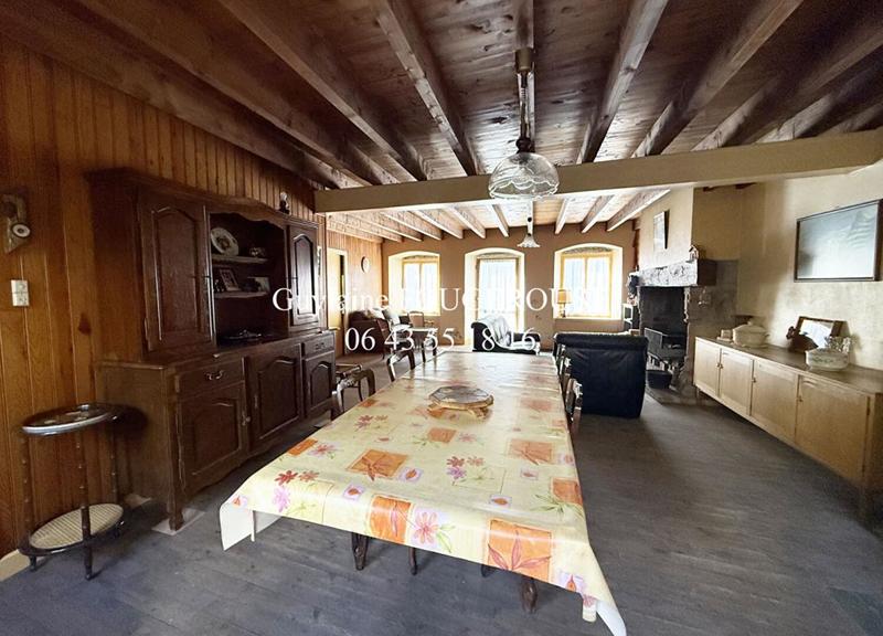 Maison - 140 m² - 7 pièces