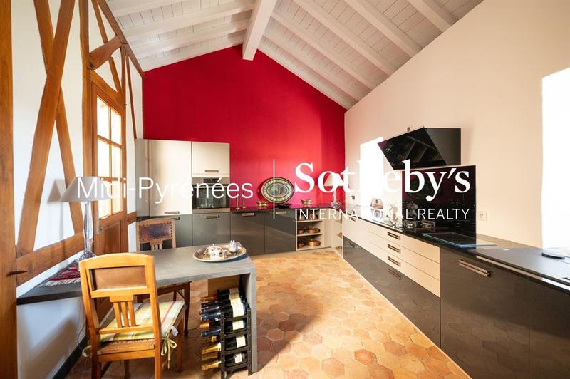 Château - 410 m² - 12 pièces