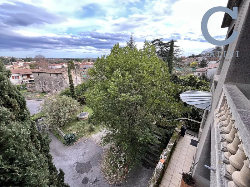 Maison - 203 m² - 8 pièces