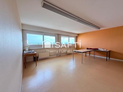 Bureau - 343 m² - 20 pièces