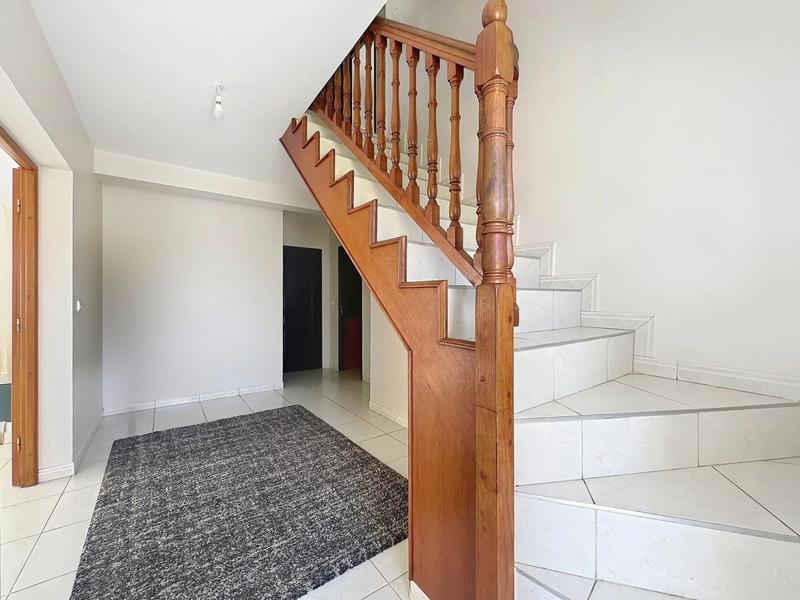 Maison traditionnelle - 160 m² - 6 pièces