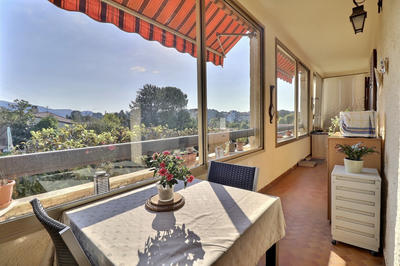 Appartement - 147 m² - 5 pièces