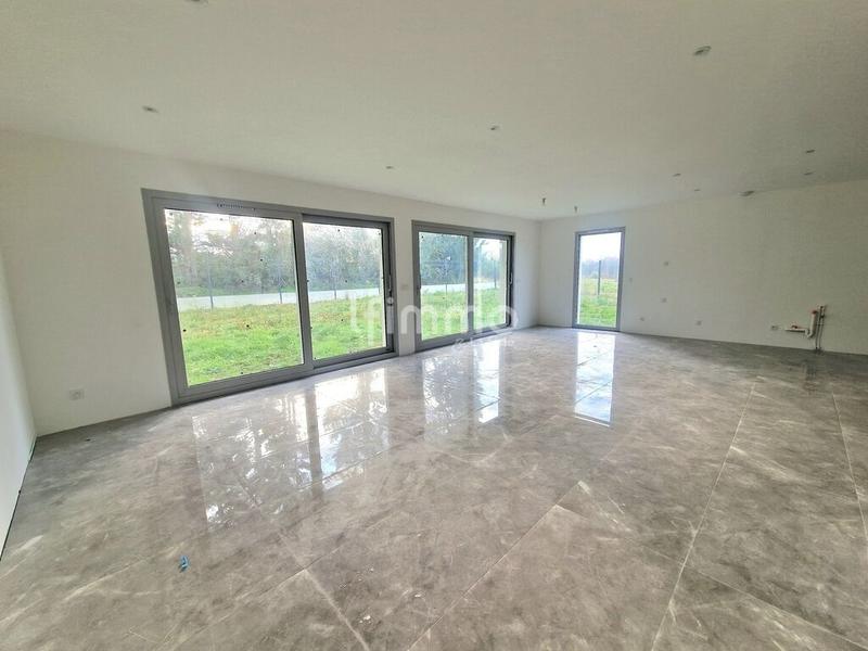 Villa - 145 m² - 4 pièces