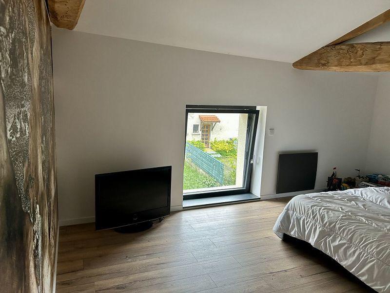 Maison traditionnelle - 164 m² - 6 pièces