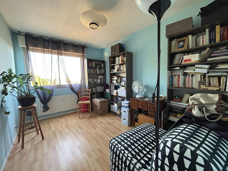 Appartement - 100 m² - 5 pièces