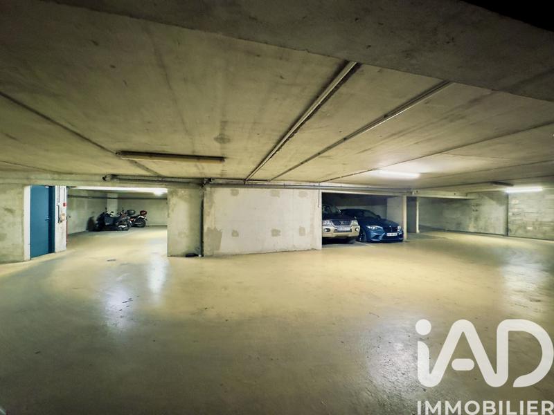 Parking - 13 m²